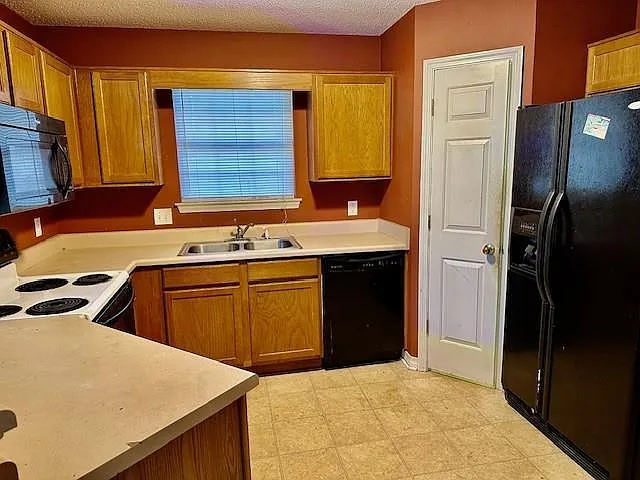 7330 Willow Pointe Dr N — Photo 6