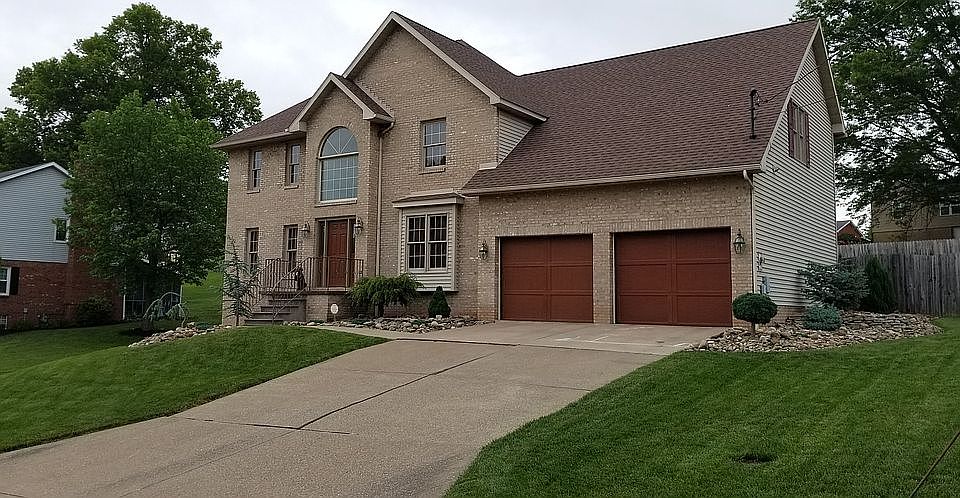 1st image of 36 S Lake Dr