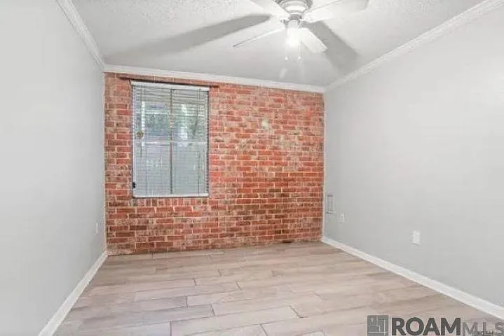 3 bed, 1250 sqft, $1,550 — Photo 3