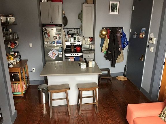 2nd image of 27 Spencer Pl #5A