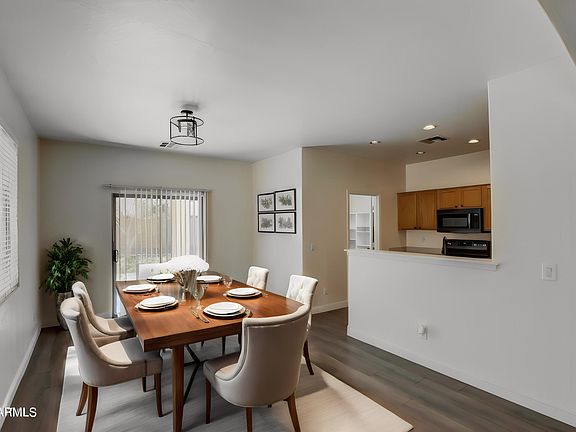 5th image of 44133 W Askew Drive