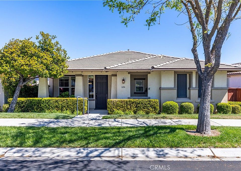 1st image of 2656 Alameda Dr