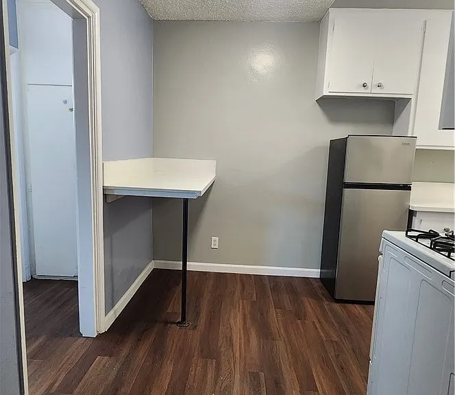3722 Van Buren Blvd #F — Photo 4