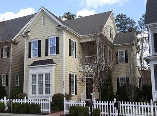 1220 Bluff Oak Dr, Cary, NC 27519