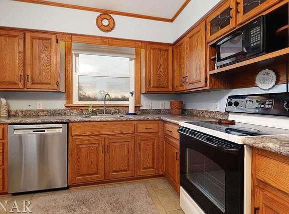 3rd image of 202 N Juliana St