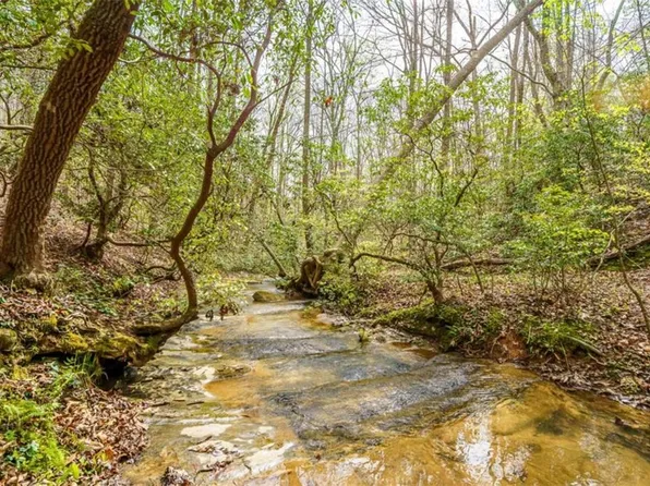 3467 Carver Mill Rd #203, Talking Rock, GA 30175