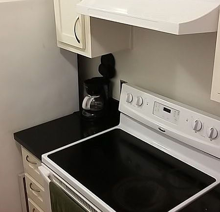 4th image of 1418 W Beech Ave #42