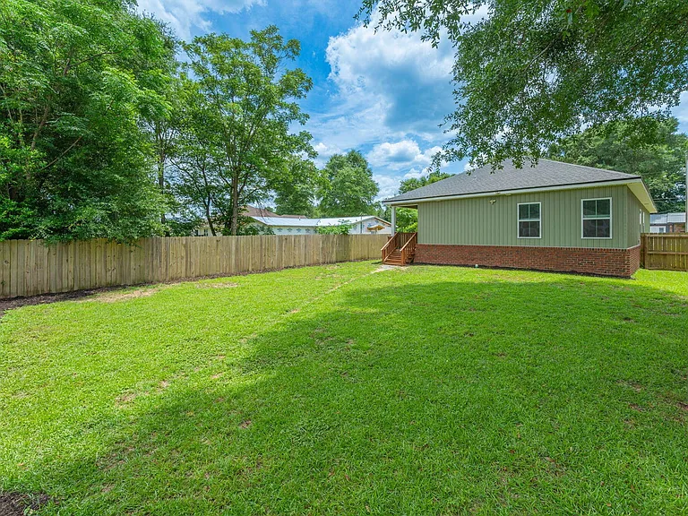 3168 Maple St — Photo 21