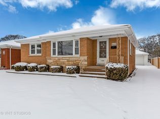 9036 27th St, Brookfield, IL 60513