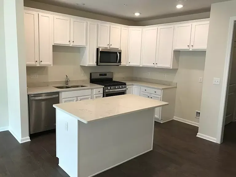 130 University Ave #1303 — Photo 10