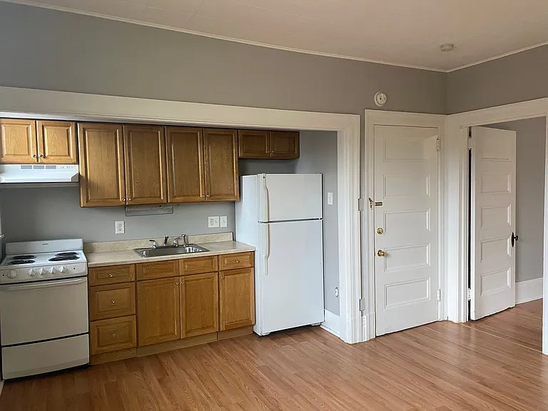 740 California Ave #4 — Photo 2