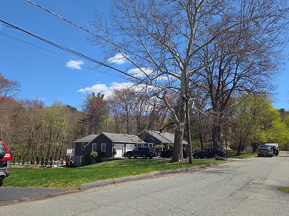 2nd image of 5 Tapley Rd