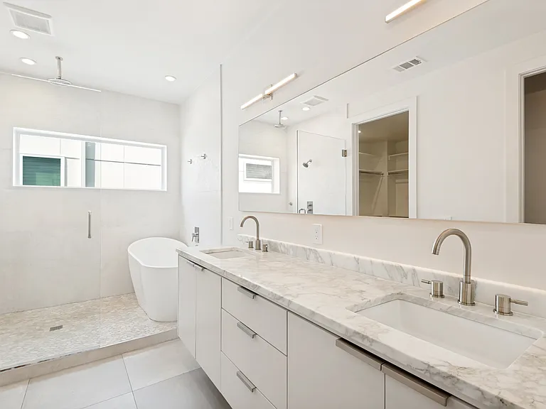 4719 Belmont Ave — Photo 12