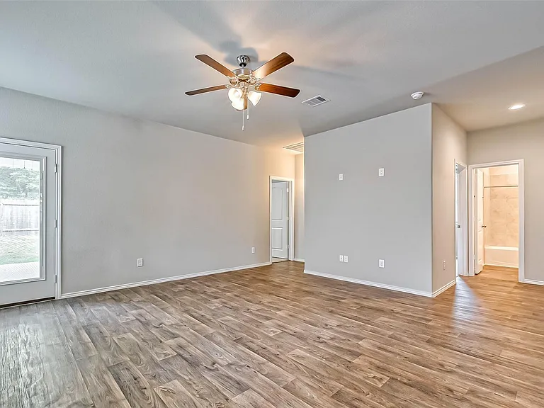 14122 Silver Falls Ct — Photo 12
