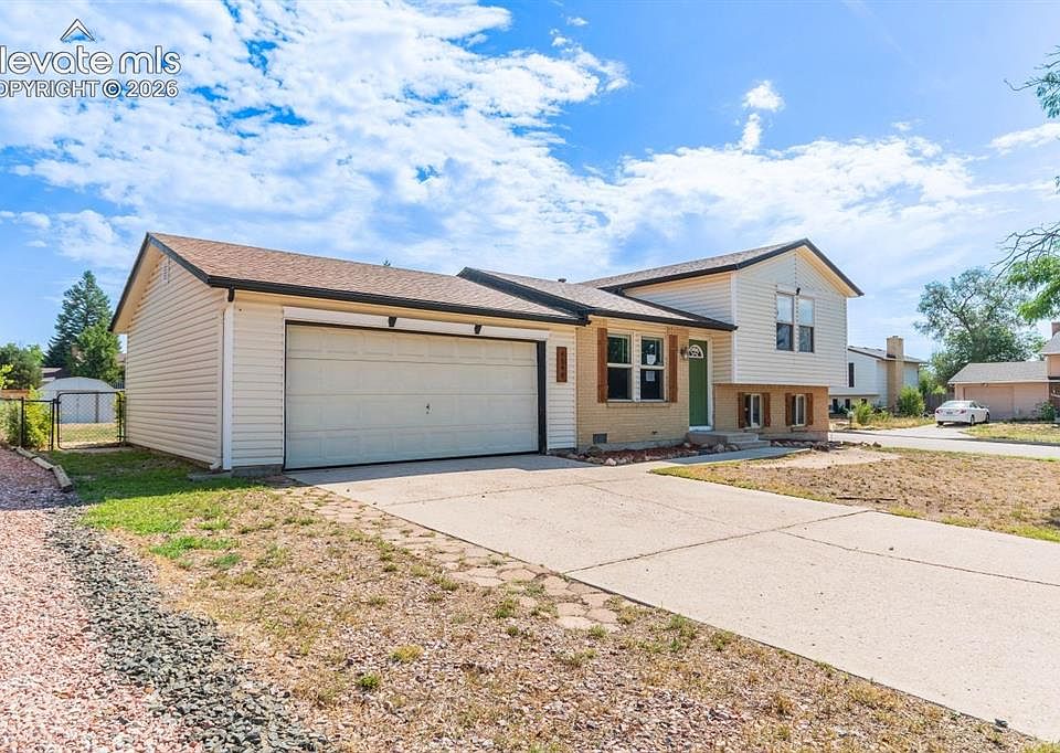1st image of 4598 Wordsworth Cir N