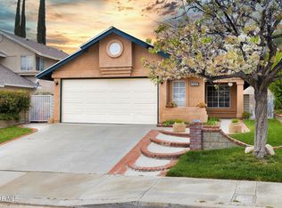 28705 Magnolia Way, Santa Clarita, CA 91390