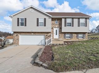 433 Caddy Court St, Saint Clair, MO 63077