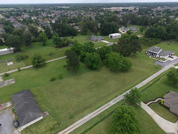 3rd image of Tammy Rd