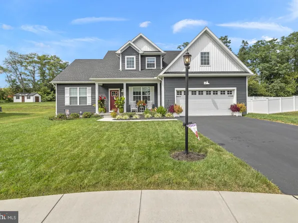 189 Oxford Blvd, New Oxford, PA 17350