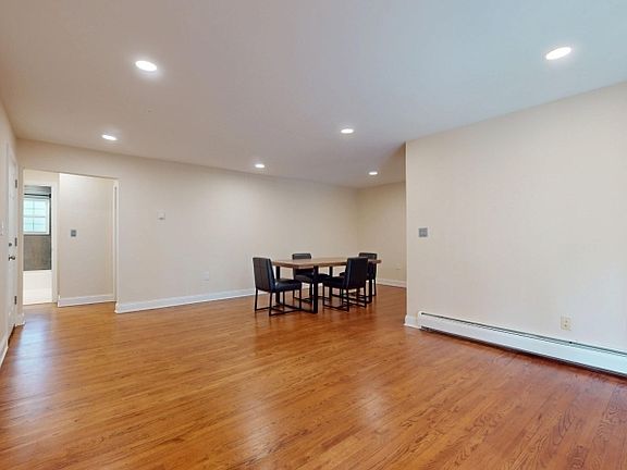 5th image of 320 South Street BLDG 18 #P