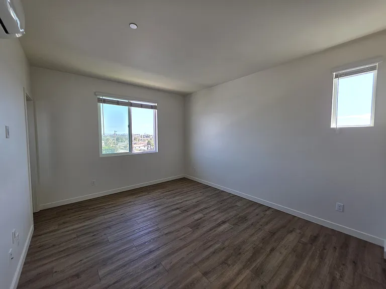 312 N Palm Ave #304 — Photo 8