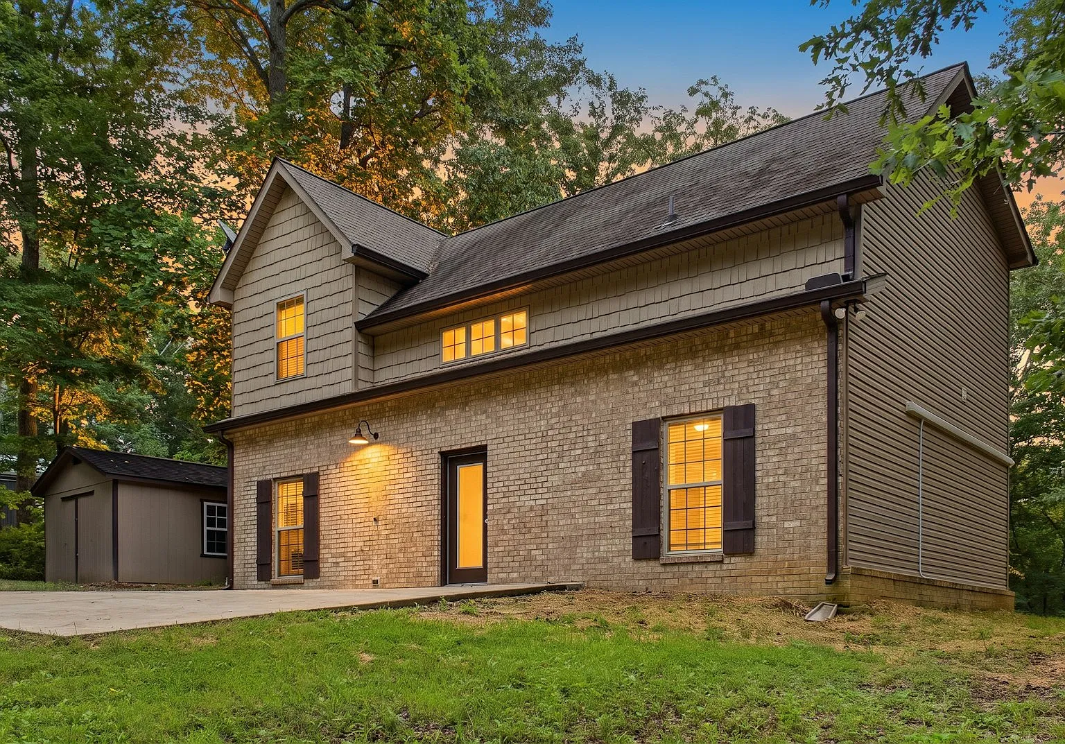 251 Oak Drive — Photo 1