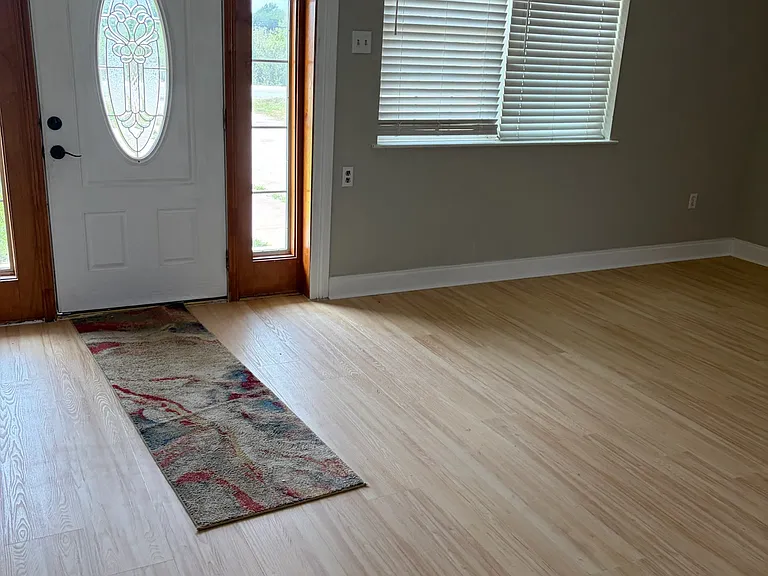 7535 Rogers Rd — Photo 5