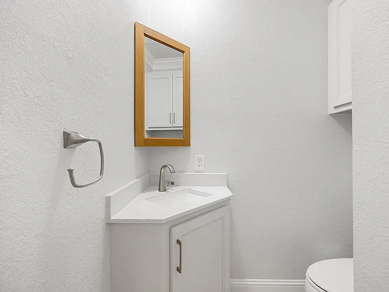 15526 Cabildo Dr — Photo 28