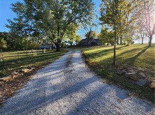 26207 W 220th Ter, Spring Hill, KS 66083