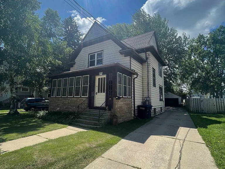 1211 Otter Ave — Photo 1