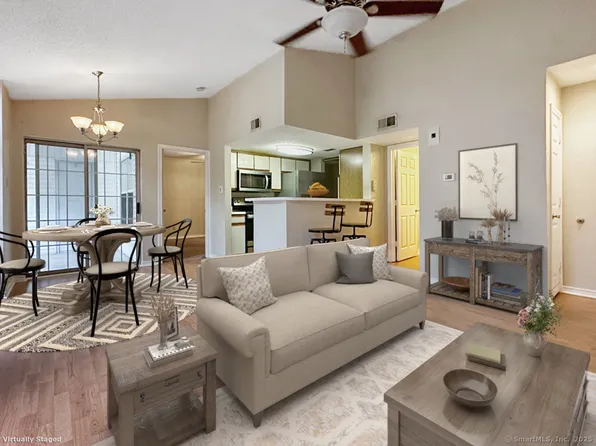 31 High Street APT 11304, East Hartford, CT 06118