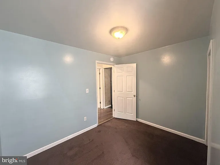 125 E Main St — Photo 20