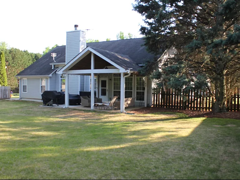 4015 Delamar Dr — Photo 28