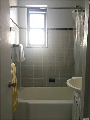 Sold by Benjamin Realty Since 1980 | media 9