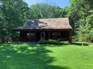 36 Wolf Pond Rd, Wurtsboro, NY 12790