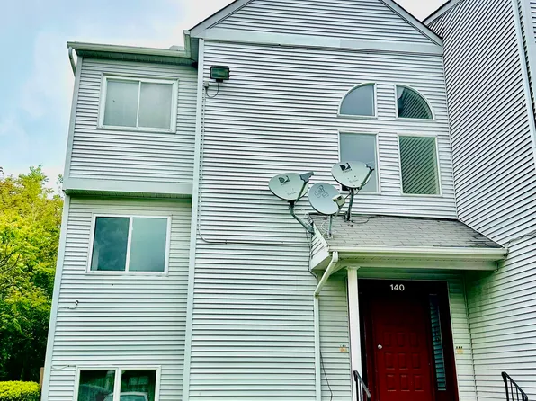 140 Hamden Avenue APT C, Waterbury, CT 06704