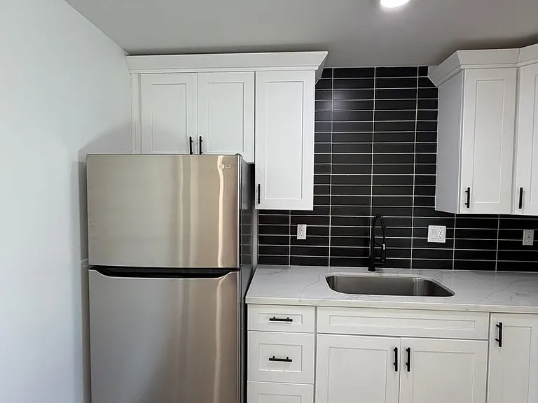 3523 Louisiana St — Photo 6