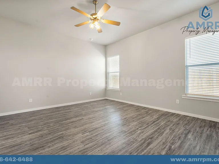 1905 Kirksey Ave — Photo 18