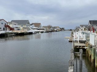 5 W Mohawk Dr, Little Egg Harbor, NJ 08087