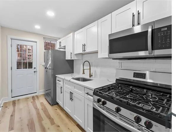 2430 N 4th St, Philadelphia, PA 19133