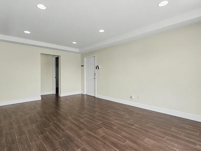 1250 SW 113th Ter #204 — Photo 12