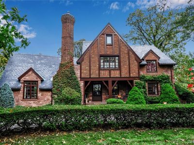 272 E Treehaven Rd, Cheektowaga, NY, 14215