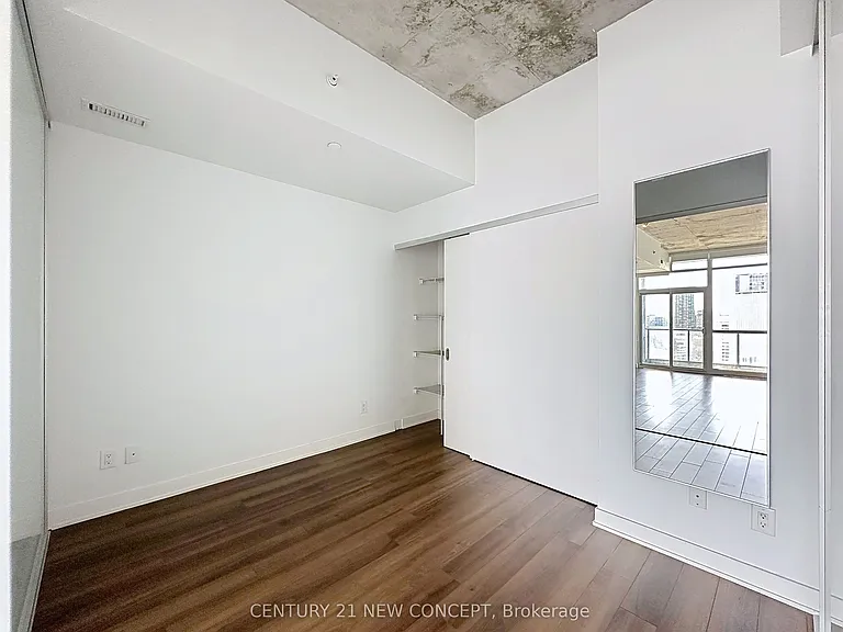210 Simcoe St #1909 — Photo 24