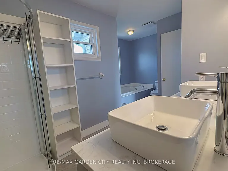 43 Westland St — Photo 16
