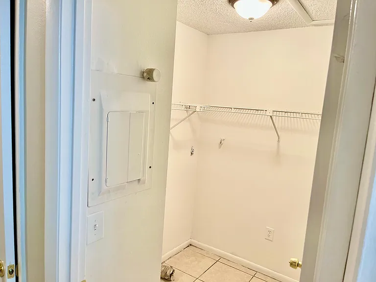 1610 Crystal Park Cir #1610 — Photo 4