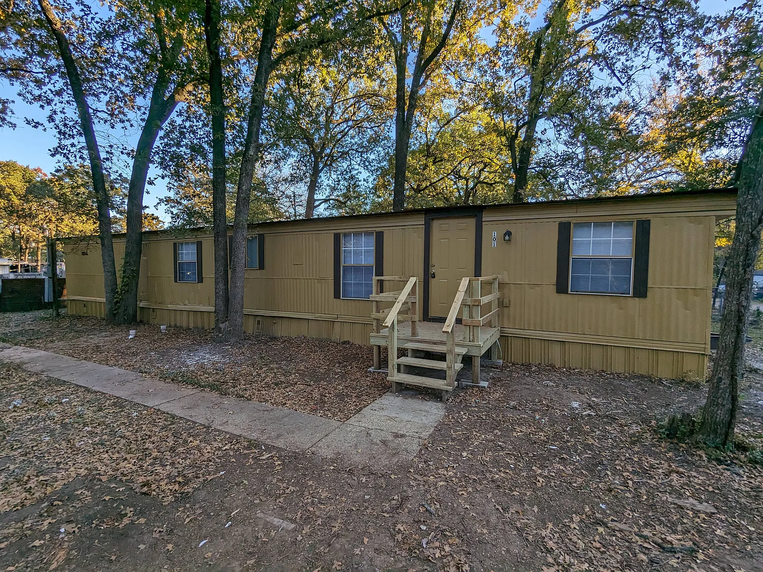 3 bed, 1.5 bath, 1200 sqft, $995 — Photo 2