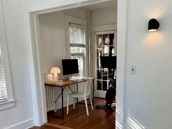 4th image of 25 Lenox Ave