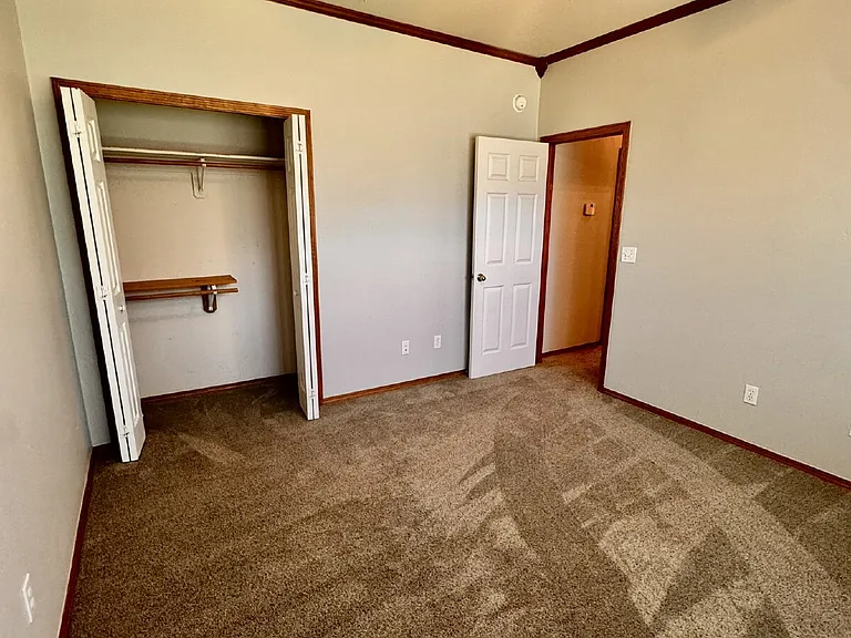 3802 Maple Rd — Photo 25