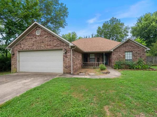 53 E Main St, Greenbrier, AR 72058