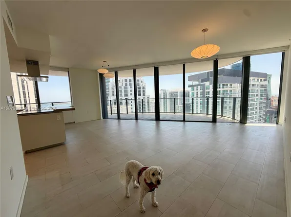 1000 Brickell Plz #4301, Miami, FL 33131